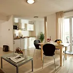 Apartahotel Vacancéole - Résidence Le Crystal Cagnes-sur-Mer
