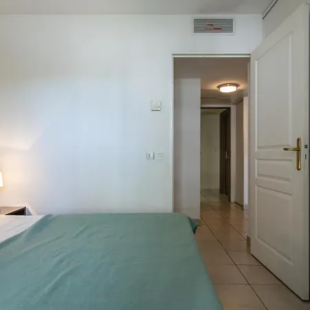 Vacancéole - Résidence Le Crystal Aparthotel Cagnes-sur-Mer