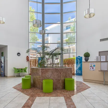 Aparthotel Vacancéole - Résidence Le Crystal