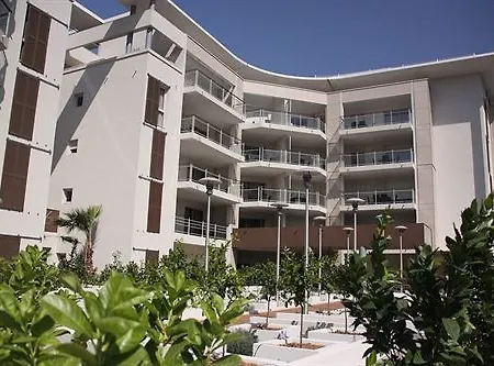 Vacancéole - Résidence Le Crystal Apartahotel