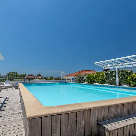 Vacanceole - Le Crystal 2*