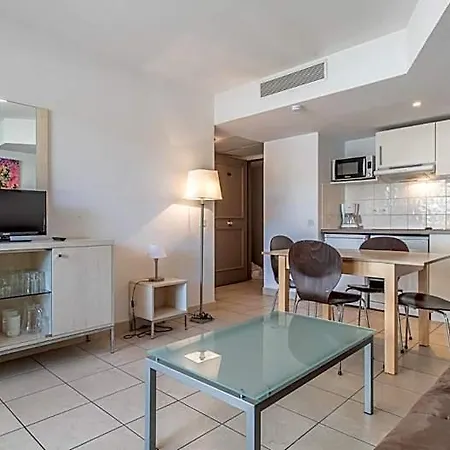 Vacancéole - Résidence Le Crystal Cagnes-sur-Mer
