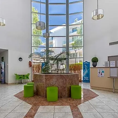 Apartahotel Vacancéole - Résidence Le Crystal