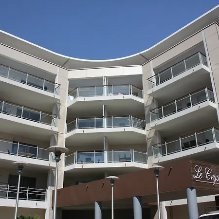 Vacanceole - Le Crystal Aparthotel 2*