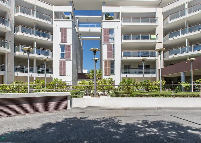 Vacanceole - Le Crystal Aparthotel 3*