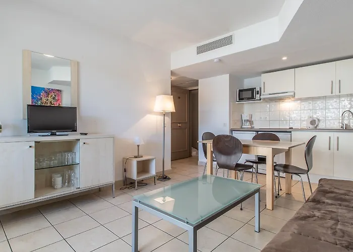 Aparthotel Vacanceole - Le Crystal Cagnes-sur-Mer